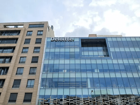 Deloitte office environment 1
