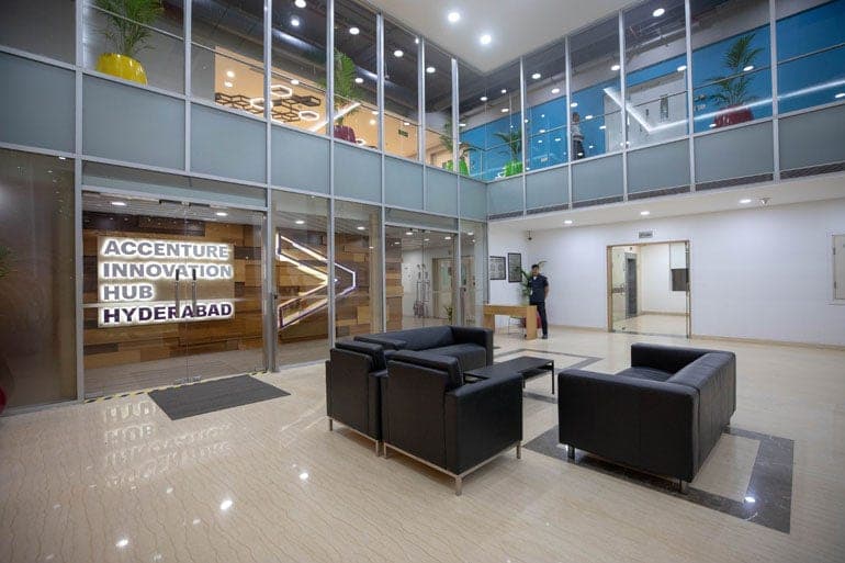 Accenture office environment 4